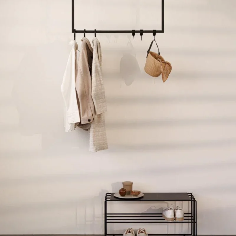 kleiderstange-metall-schwarz-flur-schlafzimmer-rubi